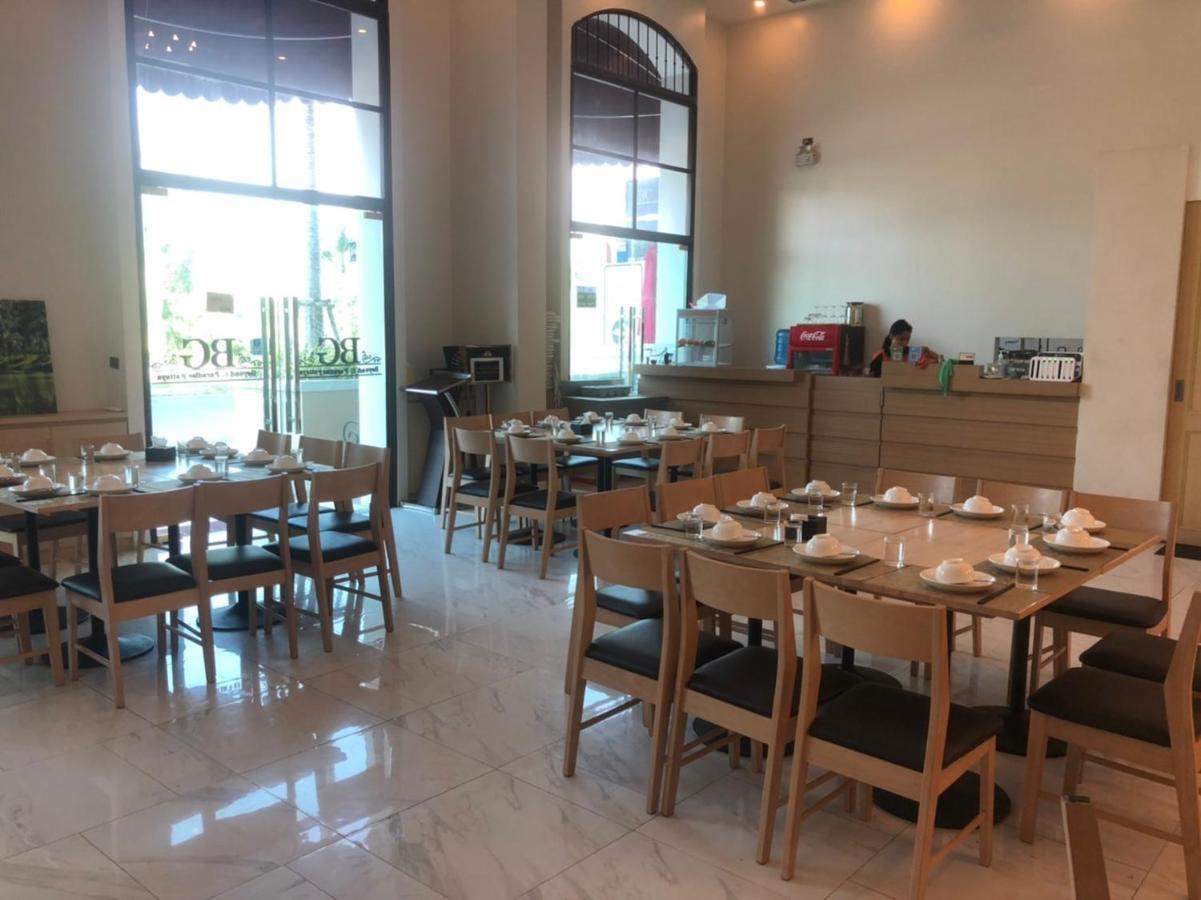 Espana Condo Resort Pattaya Evt Джомтьєн-Біч Екстер'єр фото
